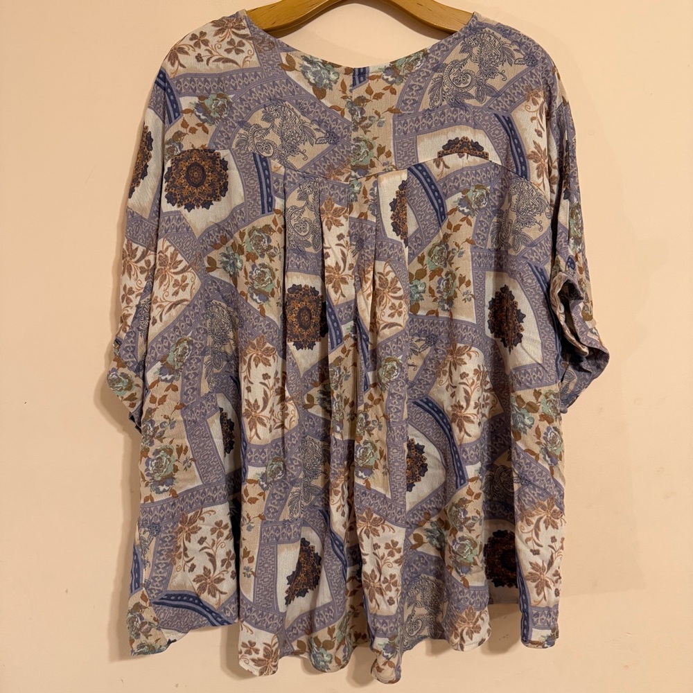 Easel Garden Patch Top - image 3